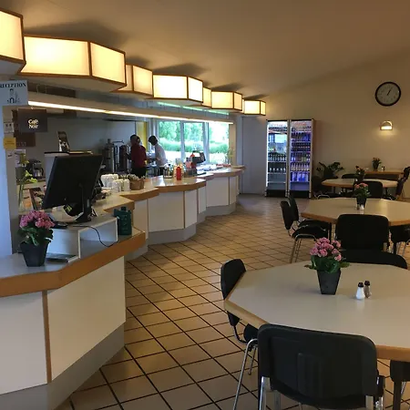 Shell Hotel Stovring