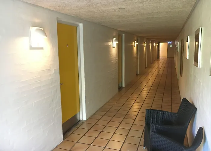 Shell Hotel 3*
